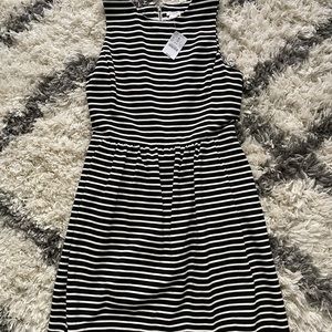 NWT JCrew Dress size Small - Black and White striped. With Pockets!